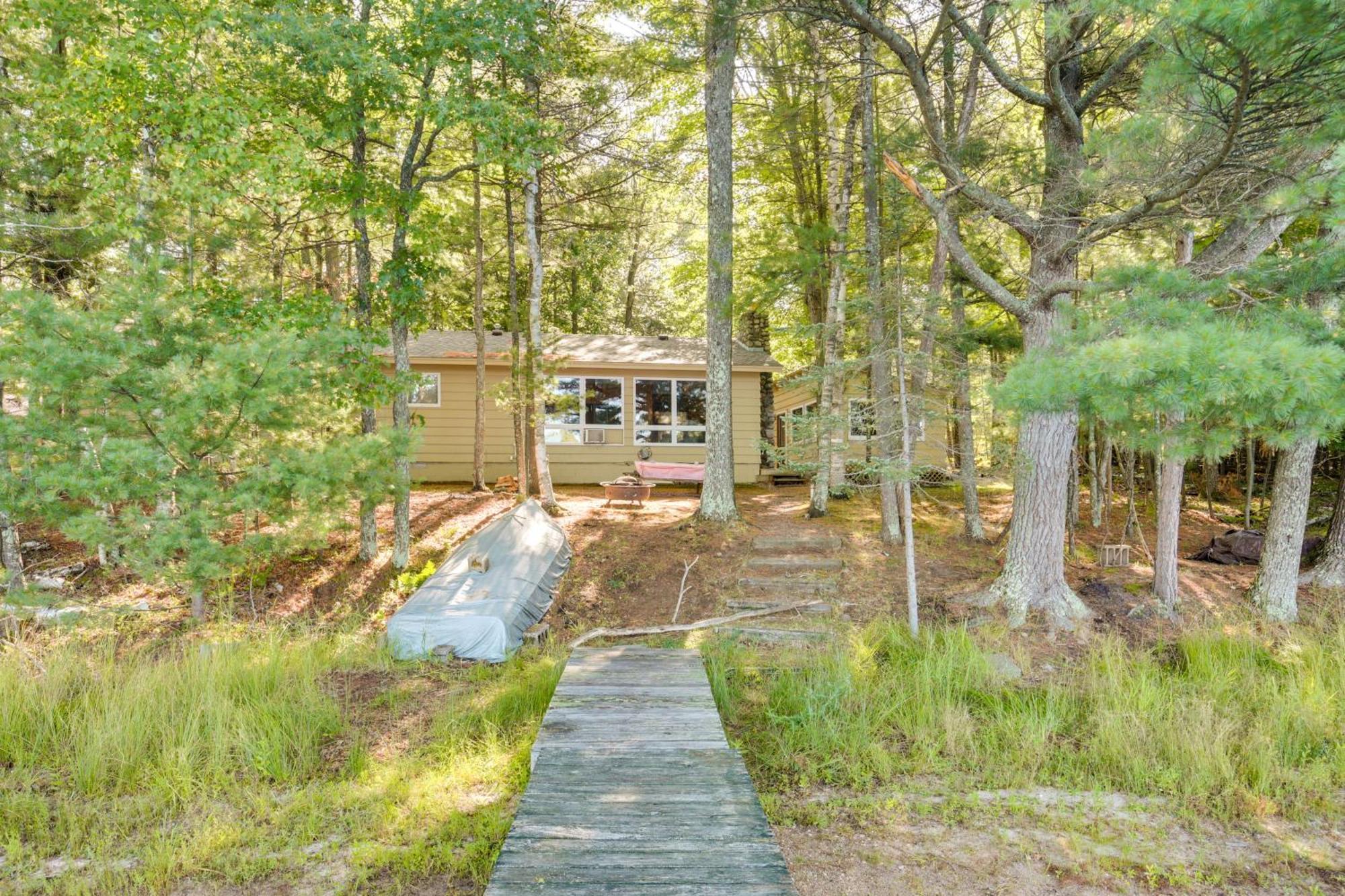 Serene Woodruff Cottage Lakefront Access! Экстерьер фото